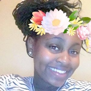 Meet your Posher, Kendra